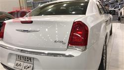 کرایسلەر 300